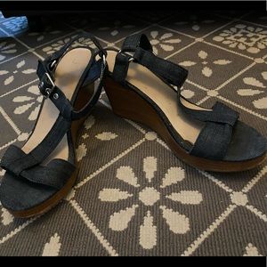 Joe Fresh Jean Strap Sandals size 8